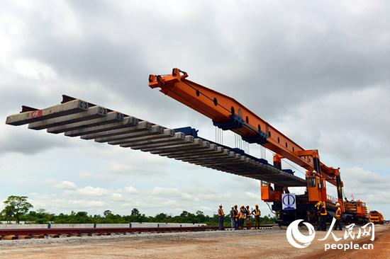 8�գ��������������F·�_ʼ�܉�������ܔz