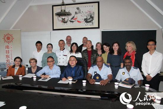 5��10�գ�ᘌ������l�l�Đ��԰������ϷǼs���|���Ļ��ֹ�ί��ͬɣ�D��Sandton������ֽM���̼Ҵ������_��ȫ��Ԓ�������Ҍ��ߣ��e�O�������zӰ����