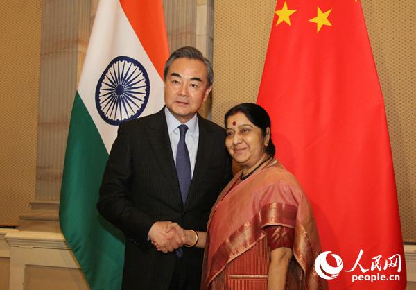 6��4�գ�����ί�T���⽻���L�������Ϸǳ�ϯ��u�������L��ʽ�������g��Ҋӡ�����L˹�����ܡ� ��־���z