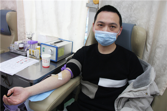 用熱血為冬日儲備一份溫暖 ——漢濱區委區政府組織開展冬季應急獻血活動