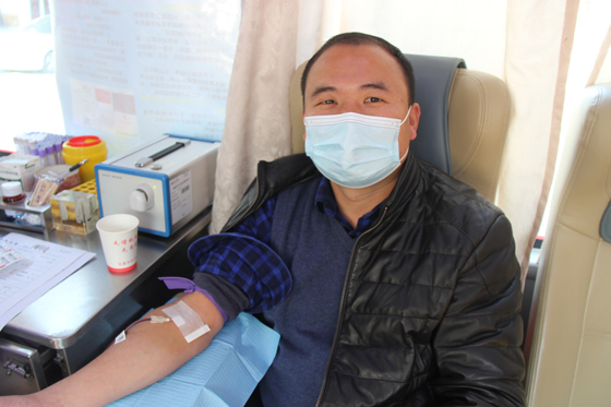 血液是生命的禮物——中國聯通安康市分公司、安康大數據運營有限公司聯合開展冬季應急獻血活動