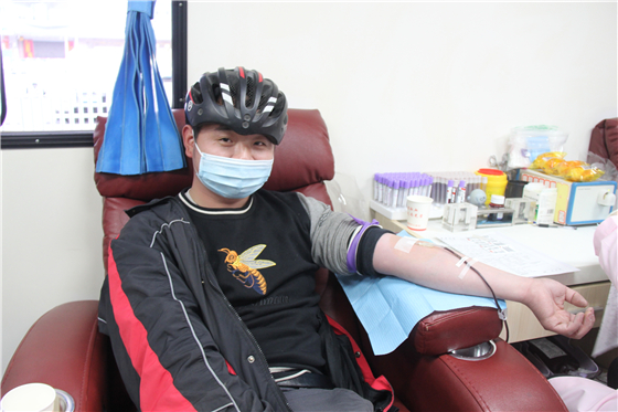 “輸送”熱血 回饋社會 ——順豐速運有限公司安康區員工積極參與無償獻血活動