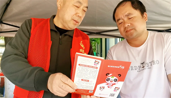 安康李軍,18年獻出“10”個自己……