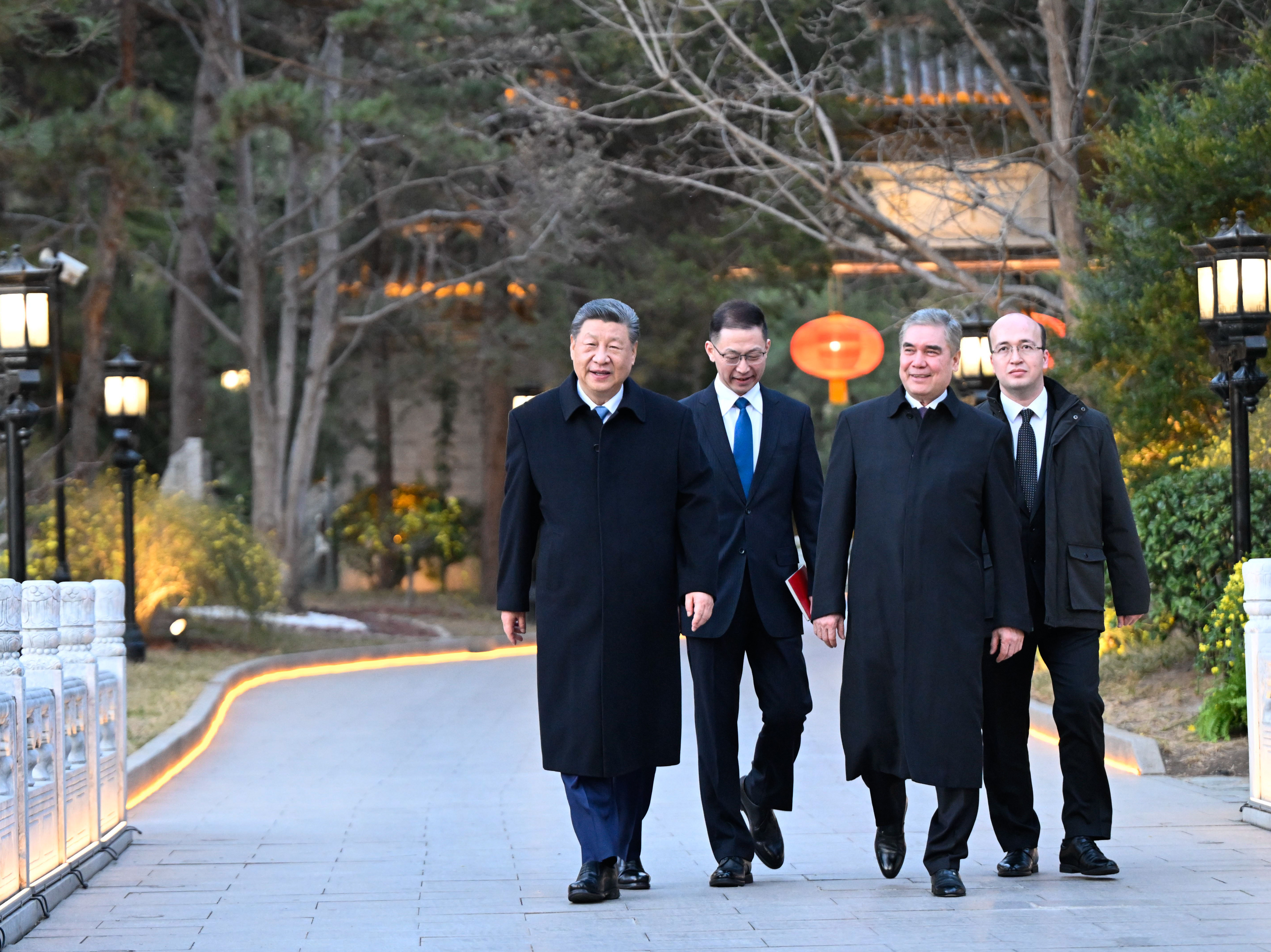 2026年3月18日,國(guó)家主席習(xí)近平在北京會(huì)見(jiàn)土庫(kù)曼斯坦民族領(lǐng)袖、人民委員會(huì)主席別爾德穆哈梅多夫。